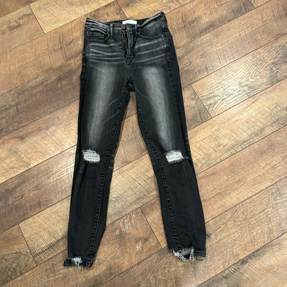 Buckle Billie 25